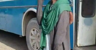 یونورسٹی کی لڑکی کا بس ڈرائیور کے ساتھ نکاح