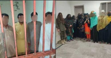 ڈیرہ غازی خان: تھانہ گدائی پولیس کا ہوٹلوں پر چھاپہ، 15 افراد قابلِ اعتراض حالت میں گرفتار