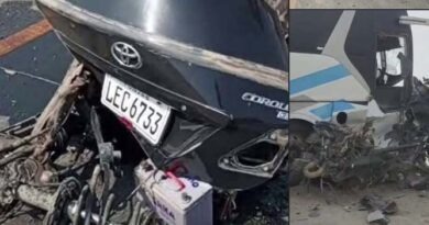 لدن کے قریب کار اور بس میں خوفناک تصادم، 6 افراد موقع پر جاں بحق