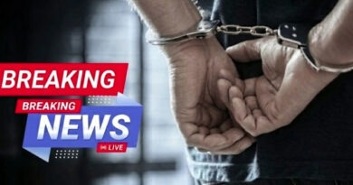 سابق وزیرِ اعظم کو 3 کرپشن کیسز میں 21 سال قید کی سزا