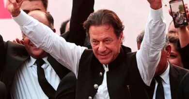 پی ٹی آئی کے رہنما سپریم کورٹ پہنچنا شروع، سپریم کورٹ سے بڑی خبر آگئی