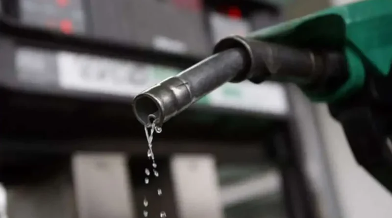 تیل کی قیمت میں تاریخی اضافہ ، مزید 130 روپے مہنگا