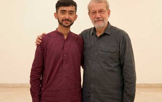 آج سے 4 روز قبل جب علی ہاشم لاریجانی یوم القدس کی ریلی میں منظر عام پر آئے تھے تو